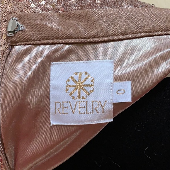 Revelry Mila Sequin Skirt in ROSE GOLD. Like new, worn once 🌸🥰 - Picture 11 of 11